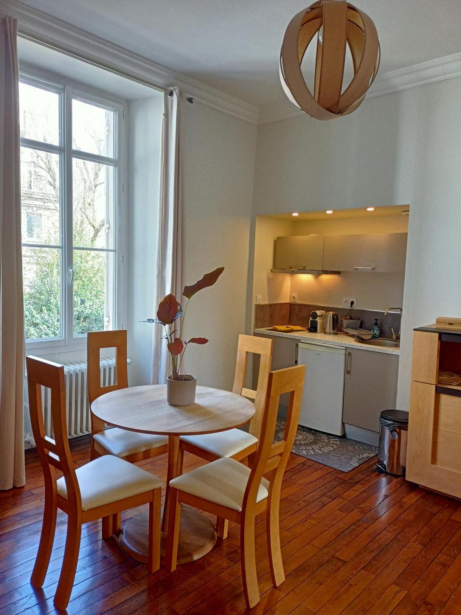 Les Suites Angevines Angers Zewnętrze zdjęcie